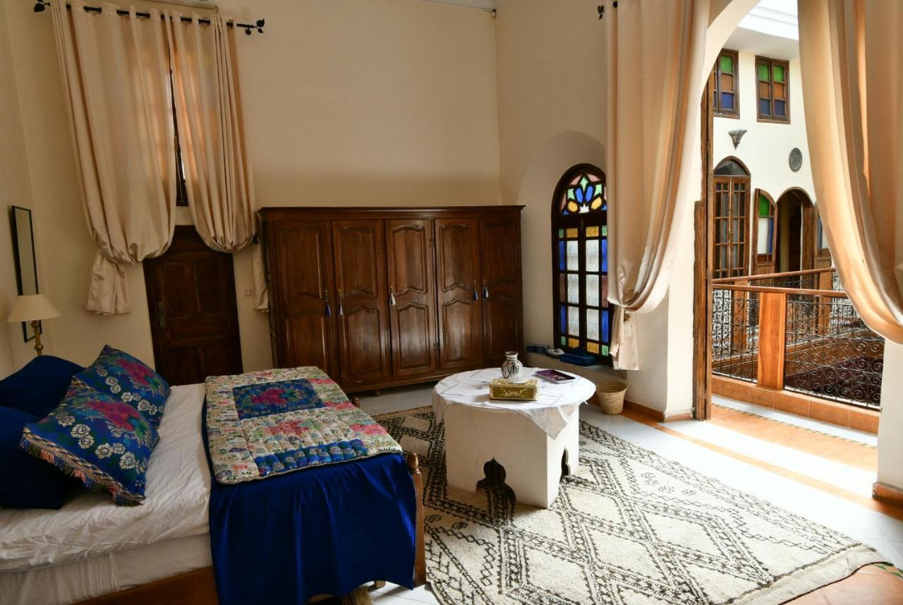 Riad Alkatib مكناز المظهر الخارجي الصورة