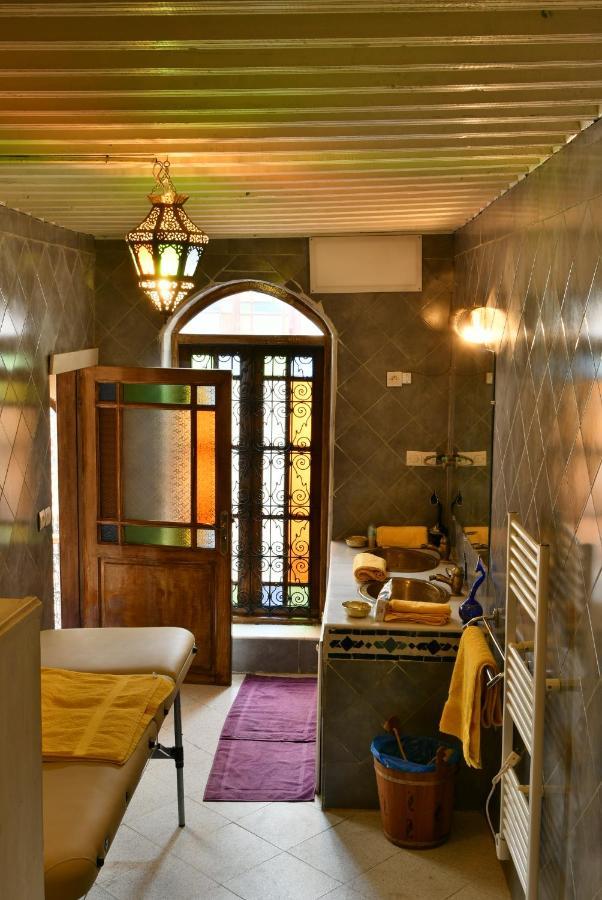 Riad Alkatib مكناز المظهر الخارجي الصورة