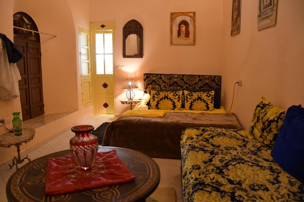 Riad Alkatib مكناز المظهر الخارجي الصورة